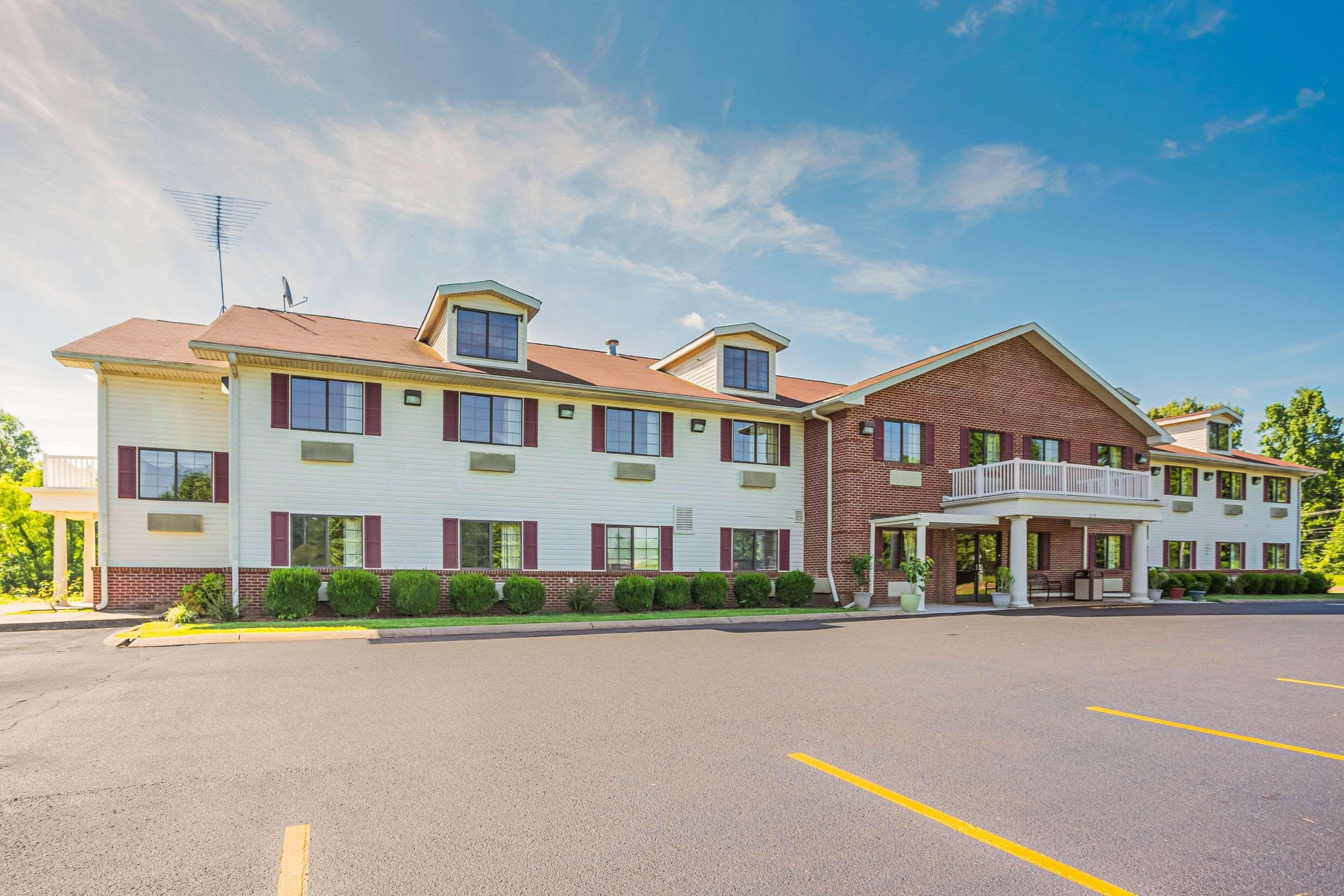 Econo Lodge Inn & Suites Ripley Dış mekan fotoğraf