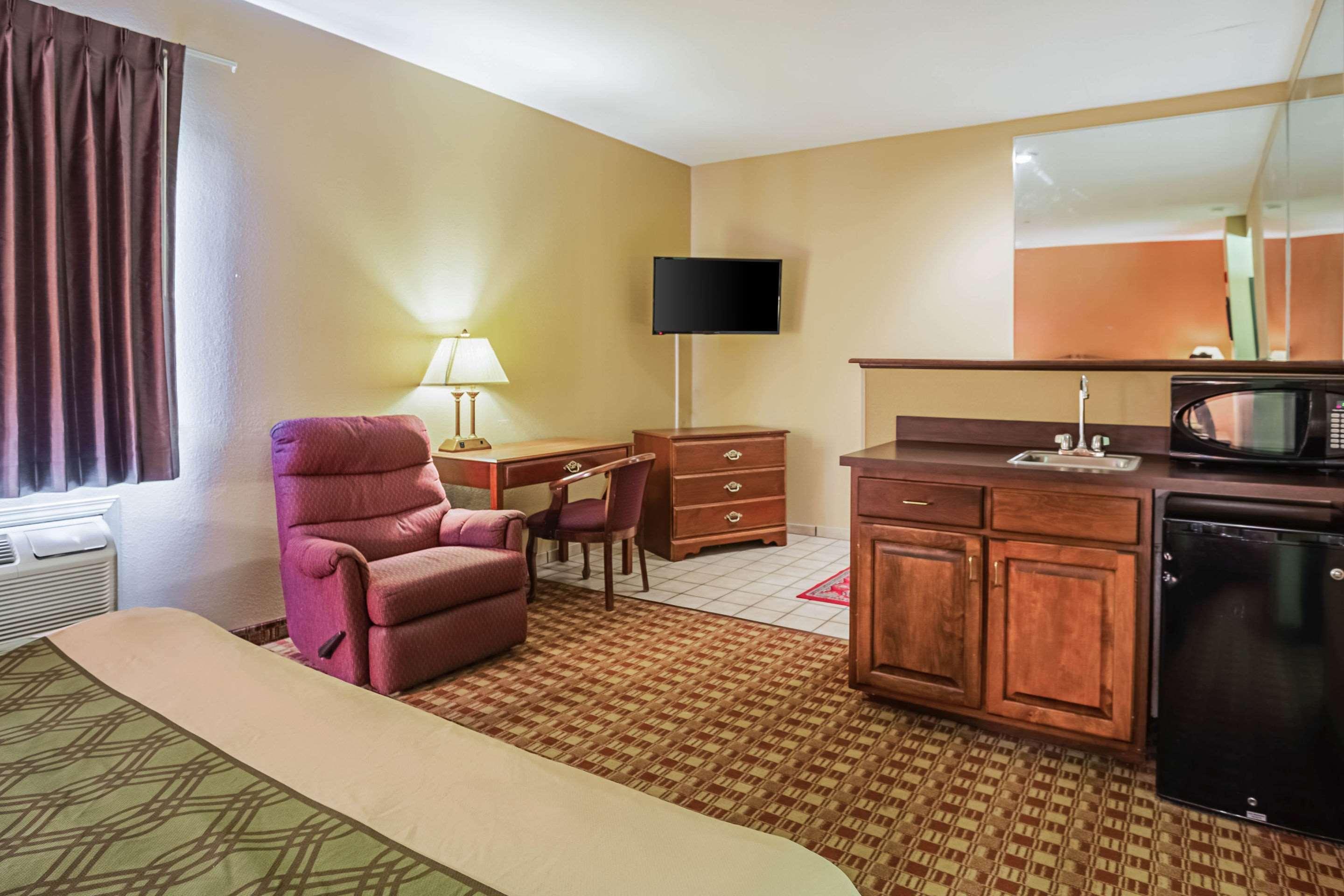 Econo Lodge Inn & Suites Ripley Dış mekan fotoğraf