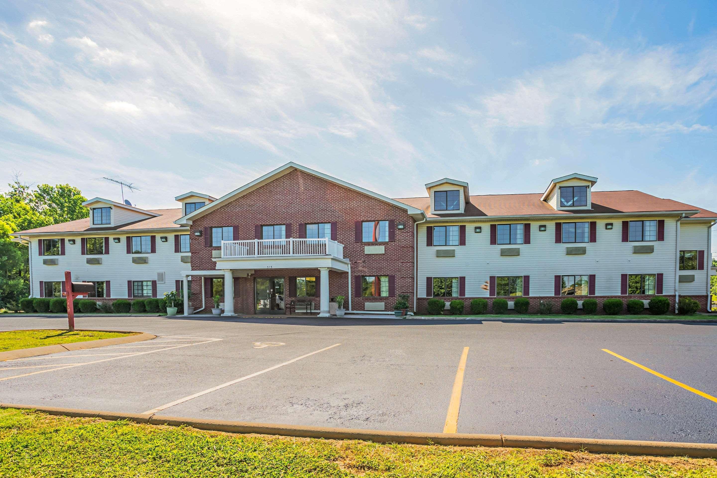 Econo Lodge Inn & Suites Ripley Dış mekan fotoğraf