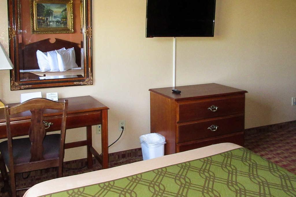 Econo Lodge Inn & Suites Ripley Oda fotoğraf