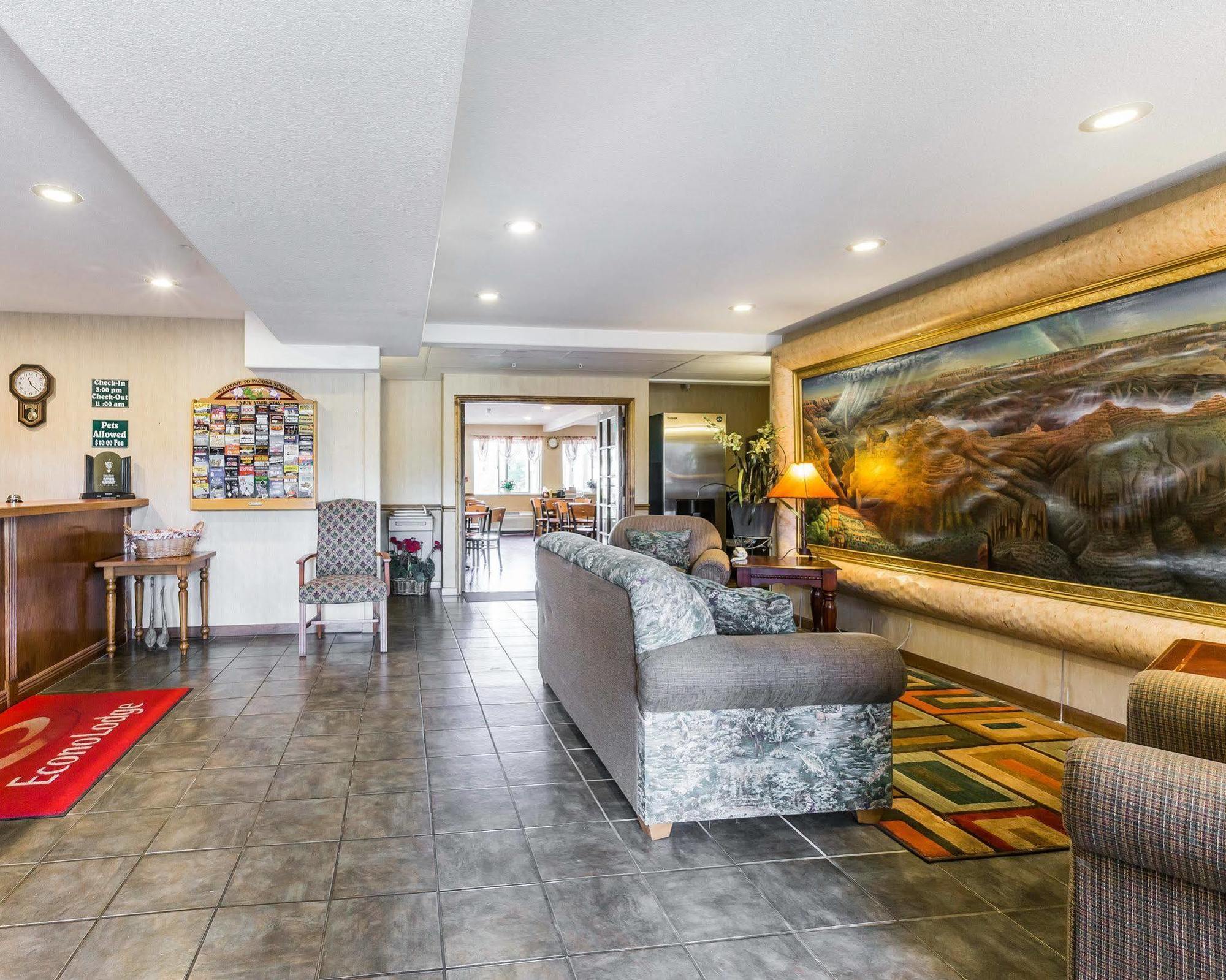 Econo Lodge Inn & Suites Ripley Dış mekan fotoğraf