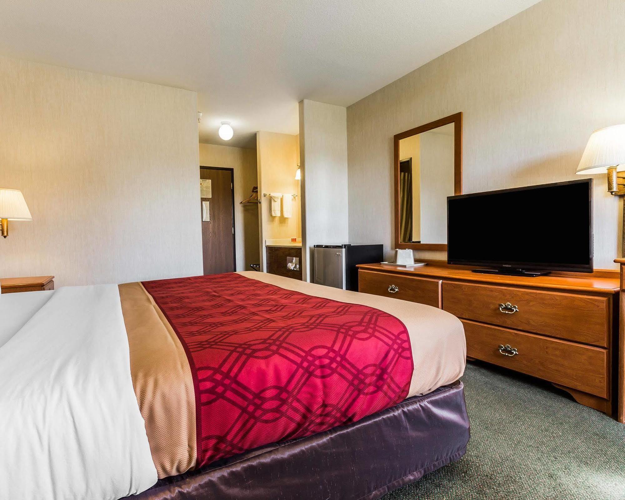 Econo Lodge Inn & Suites Ripley Dış mekan fotoğraf
