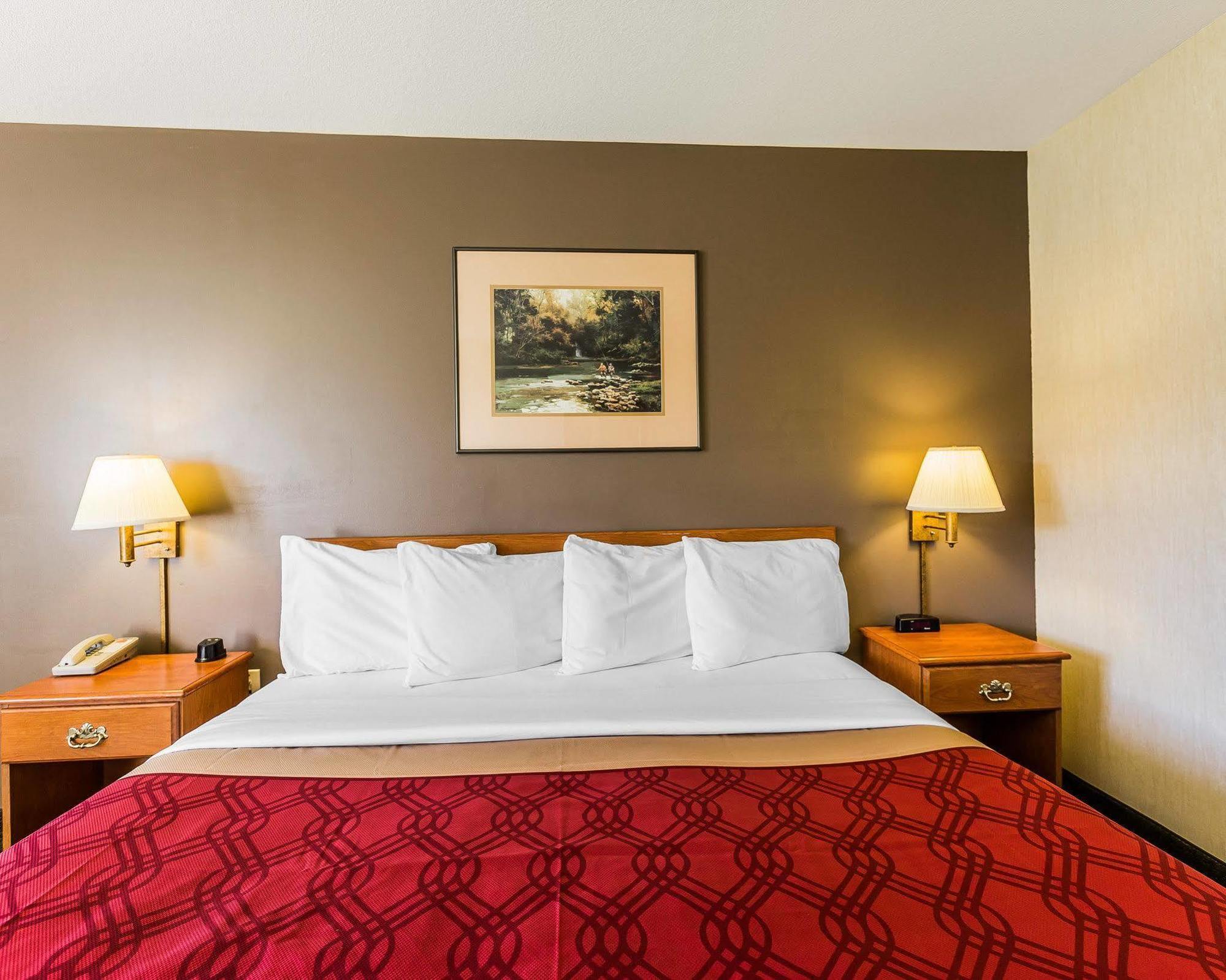 Econo Lodge Inn & Suites Ripley Dış mekan fotoğraf