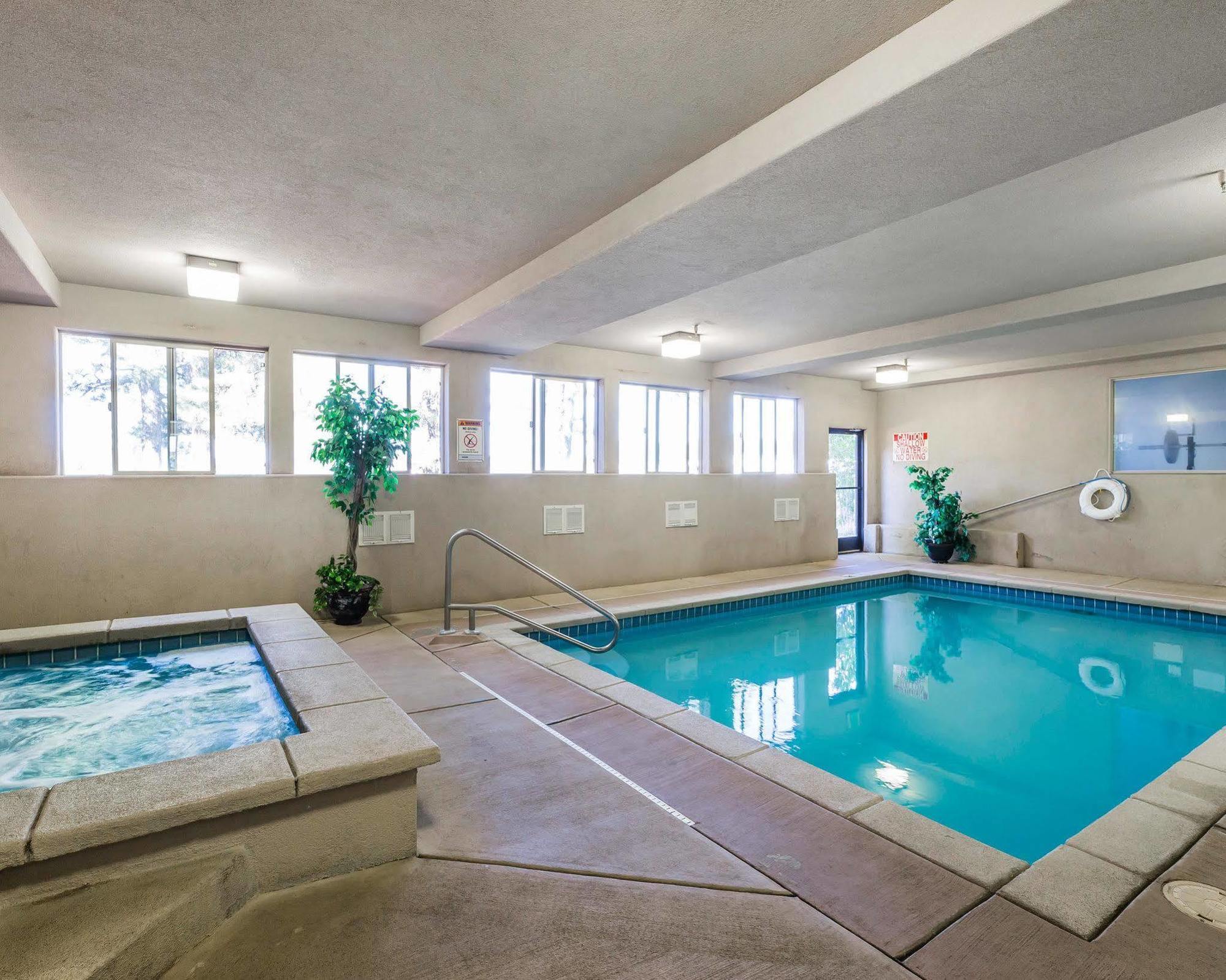 Econo Lodge Inn & Suites Ripley Dış mekan fotoğraf