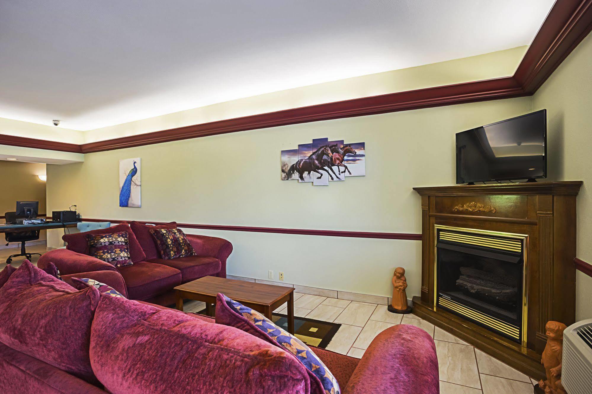 Econo Lodge Inn & Suites Ripley Dış mekan fotoğraf